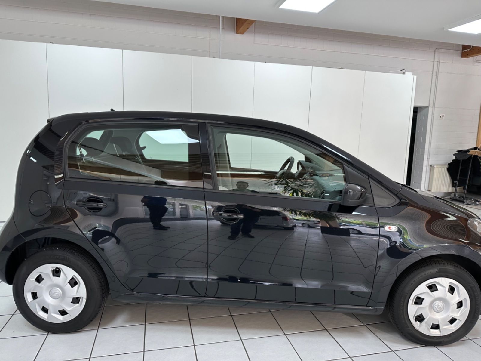 Fahrzeugabbildung SEAT Mii Style*Klima*Radio*el.Fenster*Sitzheizung*