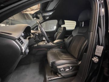 Audi Q7 - 10