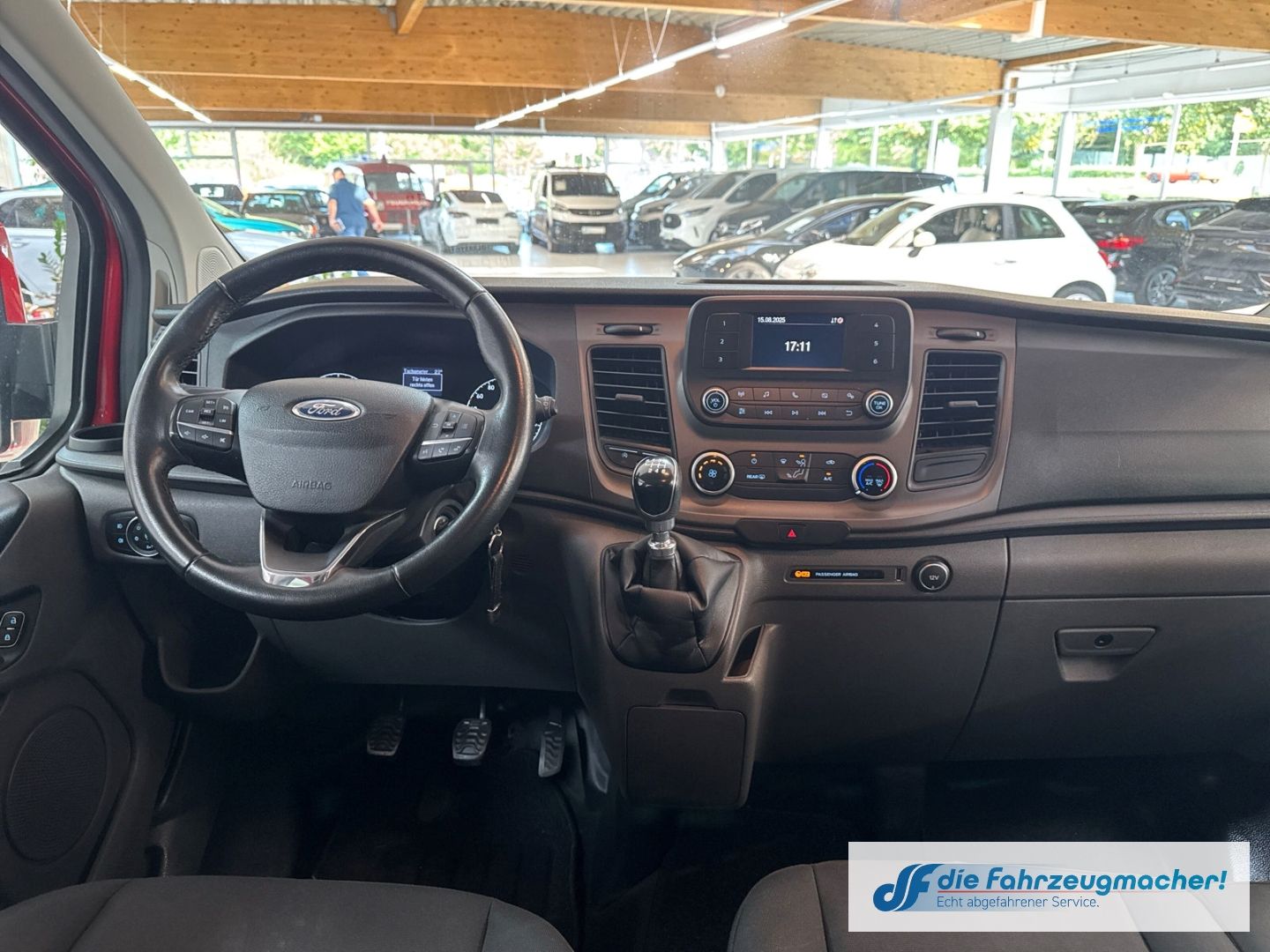 Fahrzeugabbildung Ford Transit Custom 320 L1 Trend 2.0 TDCi 9-sitzer *K