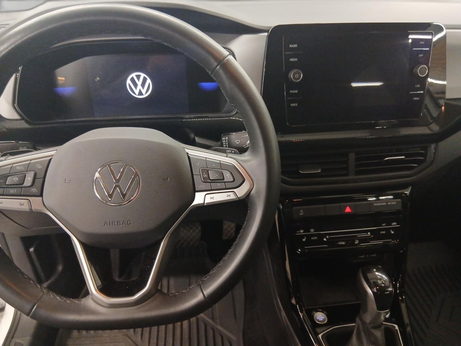 Volkswagen T-Cross - Bild 11