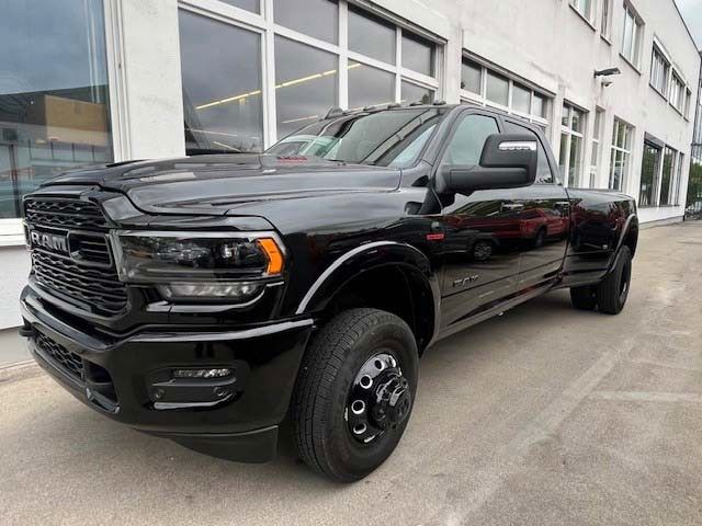 Dodge RAM 3500 Dually Crew Cab Limited Night 6.7 TD HO