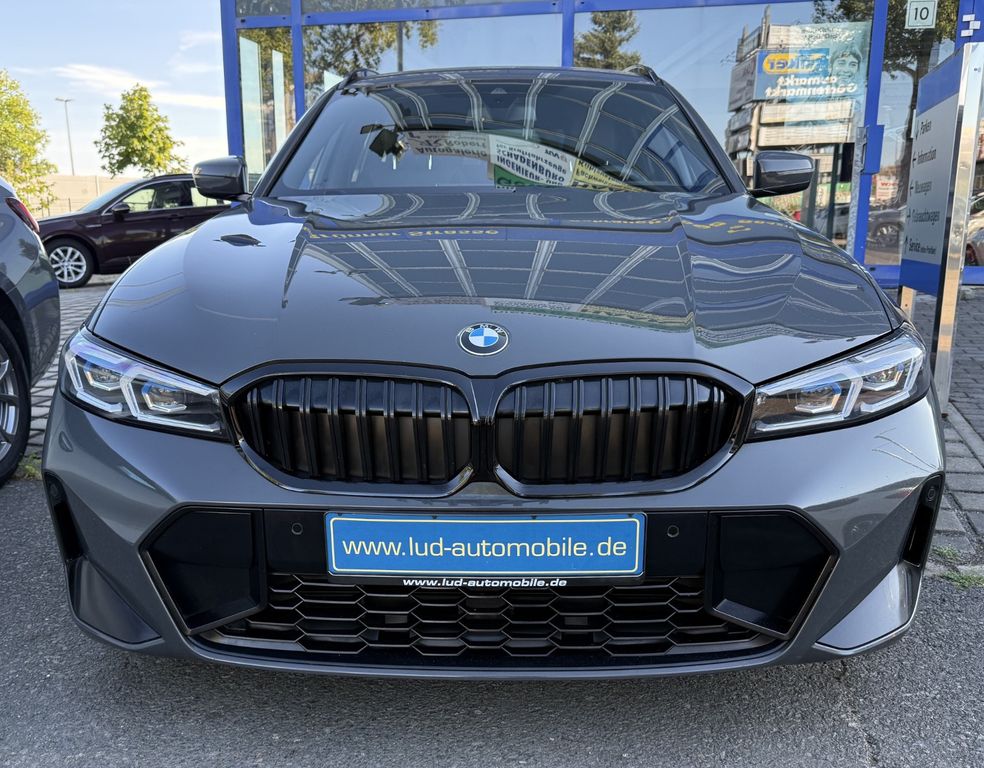 Image of BMW 320