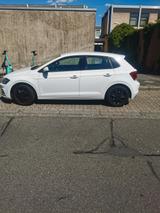 Volkswagen Polo 1.0 48kW Comfortline. RC, insp. Neu - gebrauchte Kleinwagen in Wolfsburg