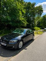 BMW e90 325i !Garantie! Scheckheftgepflegt! - BMW: 90s