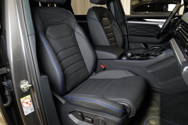 Volkswagen Touareg R eHybrid 4Motion AHK Dynaudio HuD 360°