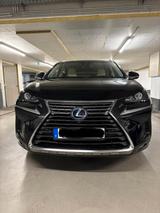Lexus NX 300h E-FOUR Launch Edition - gebrauchte Lexus Pickups