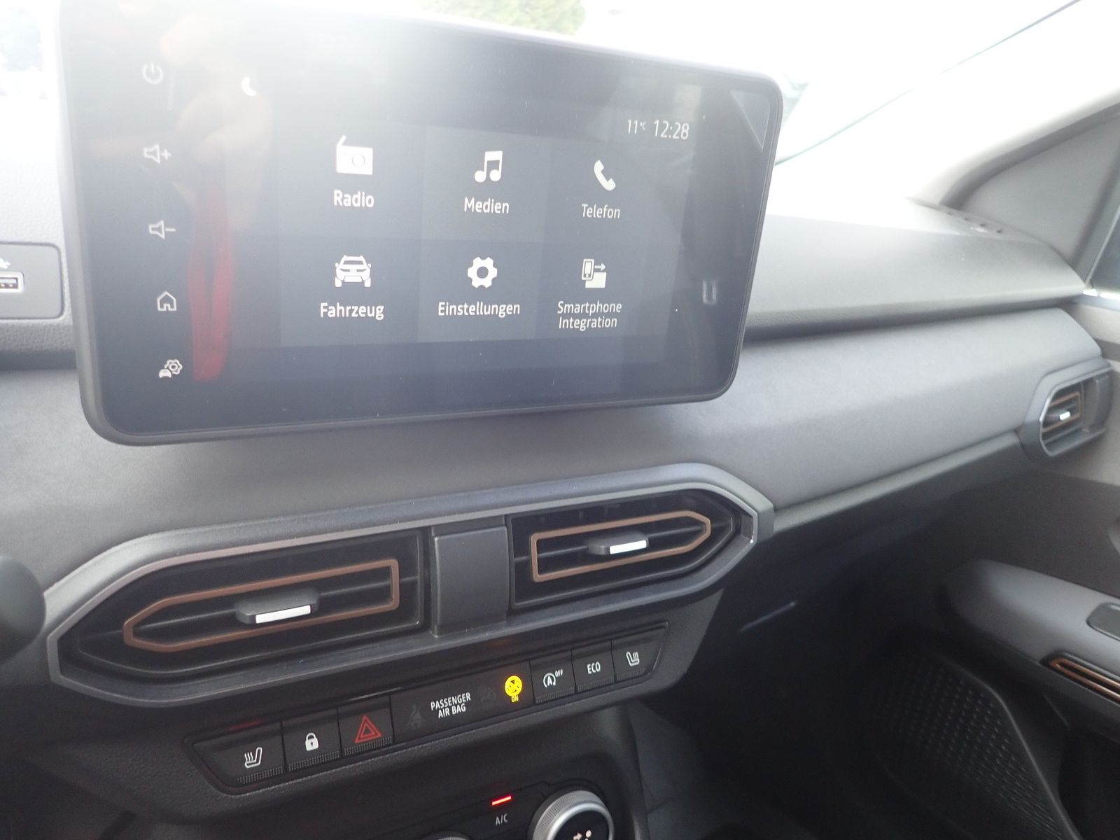 Fahrzeugabbildung Dacia Jogger Extreme TCe 110 7-Sitzer