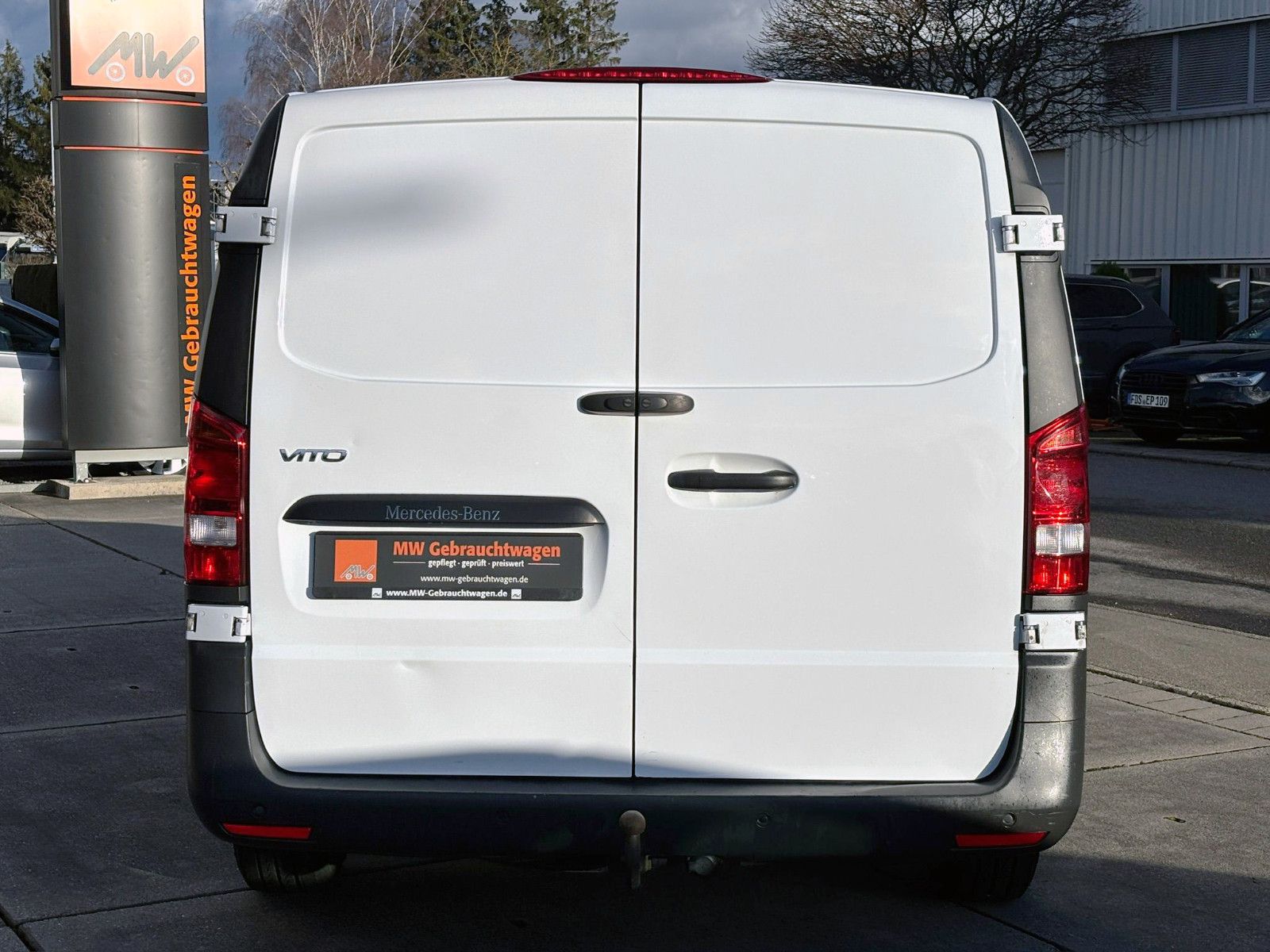 Fahrzeugabbildung Mercedes-Benz Vito Kasten 116 CDI RWD lang PDC Temp. AHK Klima