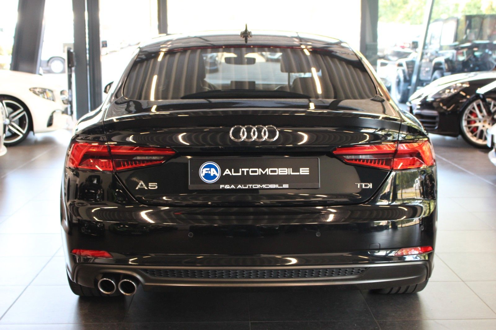 Fahrzeugabbildung Audi A5 2.0 TDI S Line Sportpaket 1.Hand+Keyless-Go