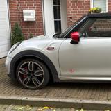 MINI John Cooper Works Cabrio John Cooper Works - weiße Mini Cabrio Serie