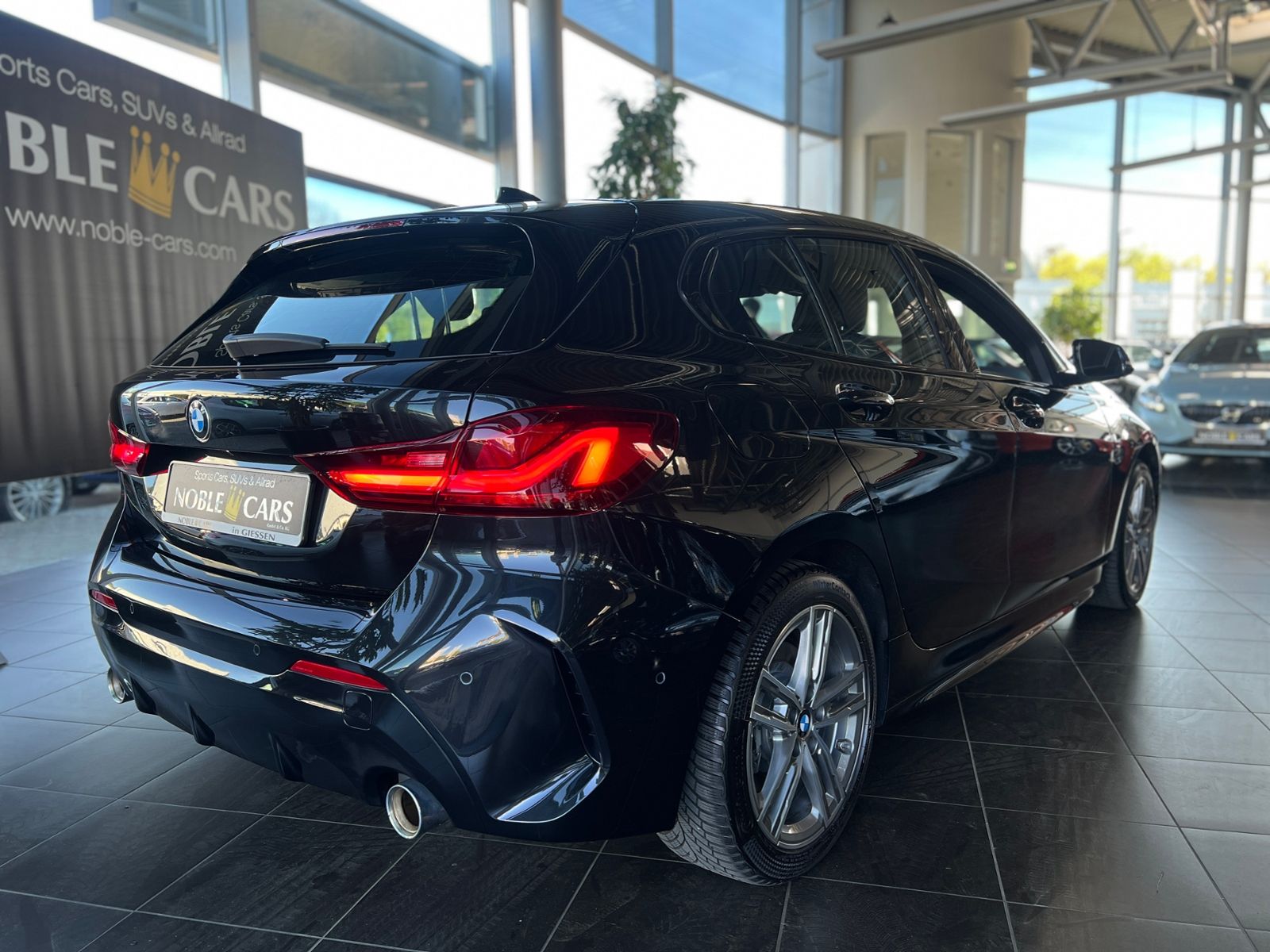 Fahrzeugabbildung BMW 120 i M Sport PDC KLIMA LED NAVI SHZ