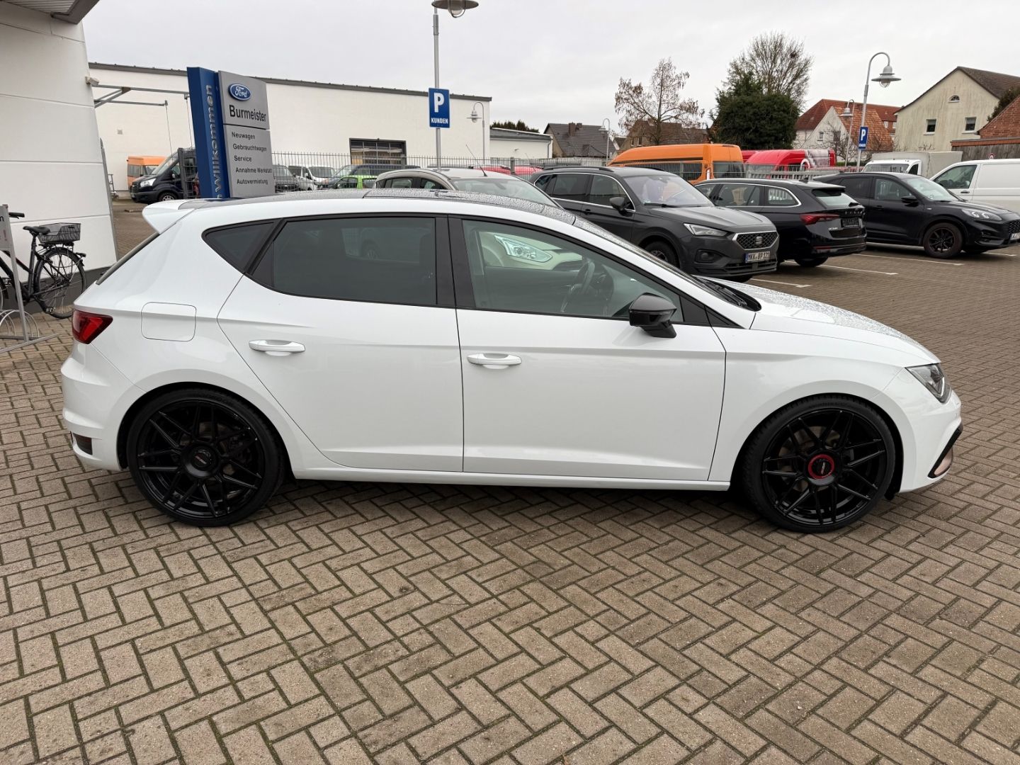 SEAT Leon FR Sportpaket El. Panodach Navi Leder Sound - Image 7
