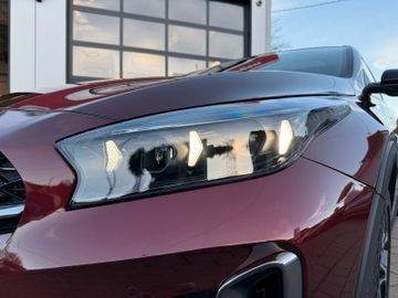 Kia XCeed 1.6T GT-Line 180 DCT7 Glasdach Navi Kamera