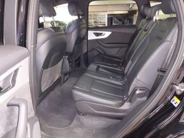 Audi Q7 - 11