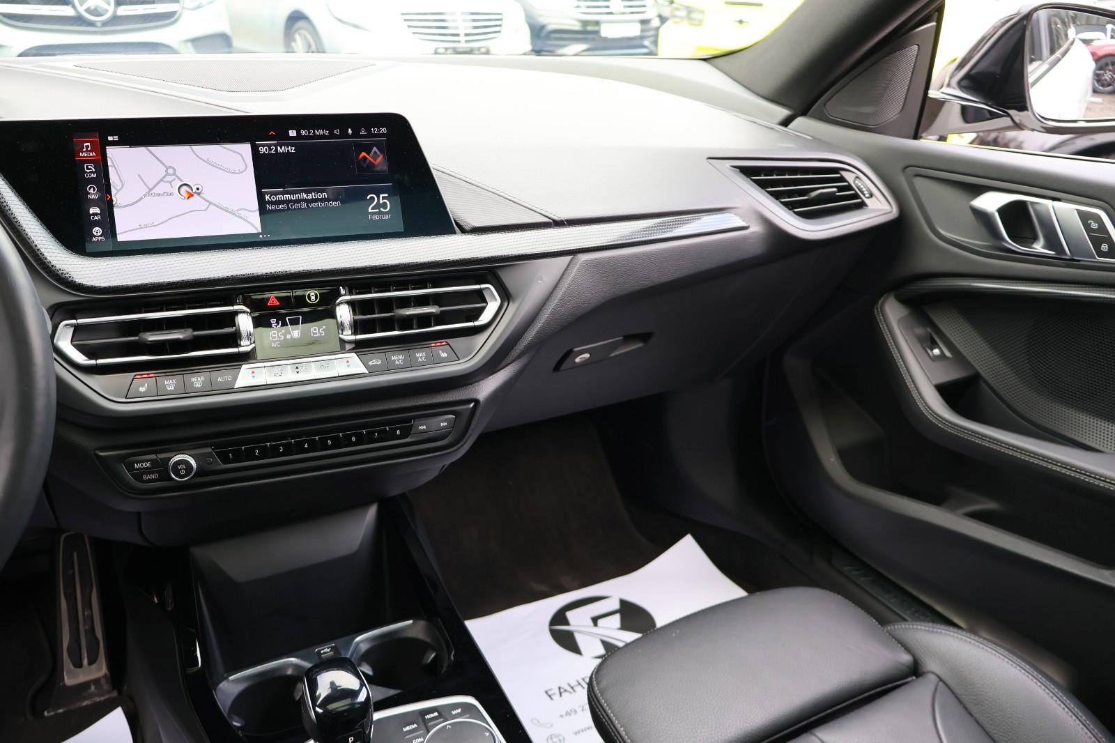 BMW M235i xDrive Gran Coupé/LED/RFK/HIFI/CARPLAY