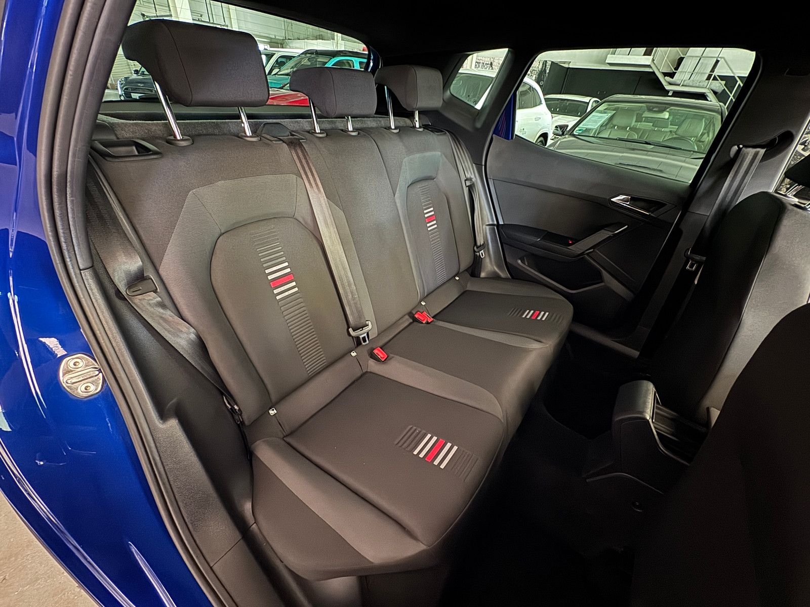 Fahrzeugabbildung SEAT ARONA SPORTPAKET FR-LINE DSG ACC LED BEATS KESSY