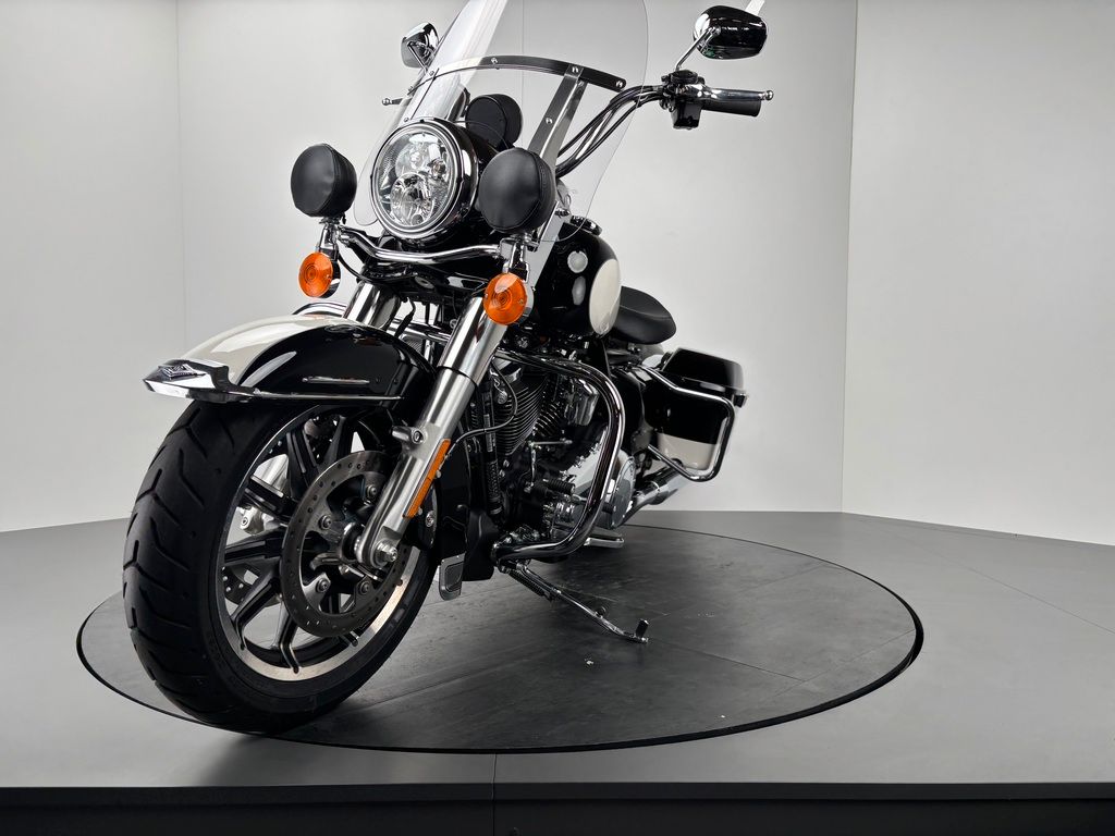 Fahrzeugabbildung Harley-Davidson ROAD KING POLICE *NEUWERTIG *5HD1