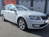 Skoda Octavia 1.4 DSG Style 8-fach Klima Scheckheft
