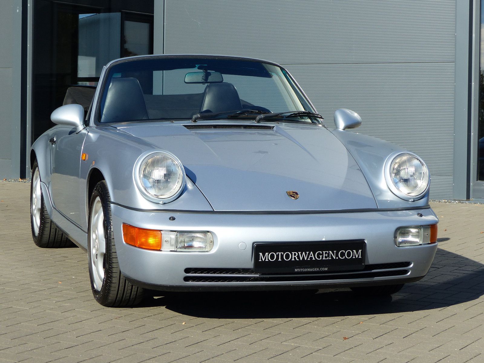 Fahrzeugabbildung Porsche 964 Carrera 4 Cabriolet