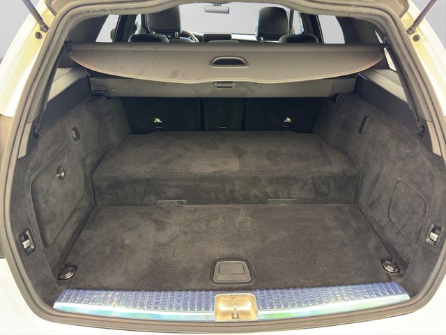 Fahrzeugabbildung Mercedes-Benz C 300 T de Avantgarde+Pano+Burmester+CarPlay