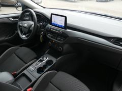 FORD Focus Turnier Cool & Connect