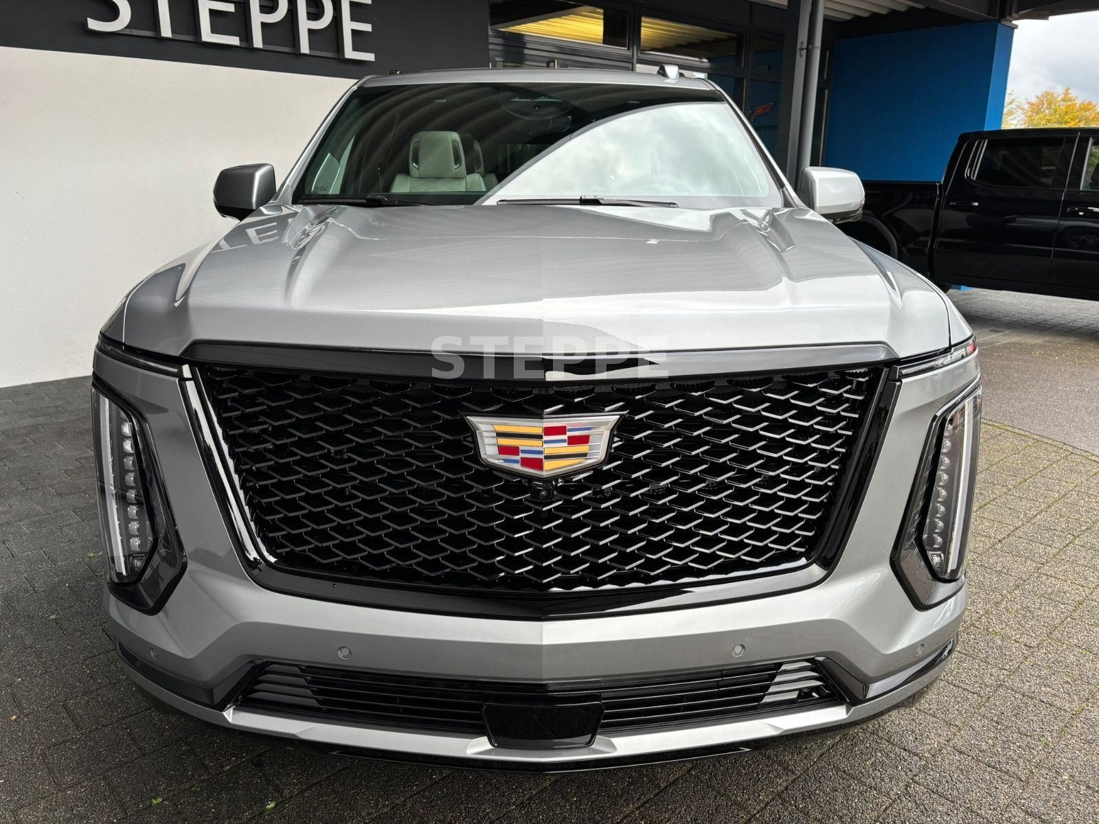Cadillac Escalade FACELIFT MY26 6.2 V8 ESV Sport Platinum