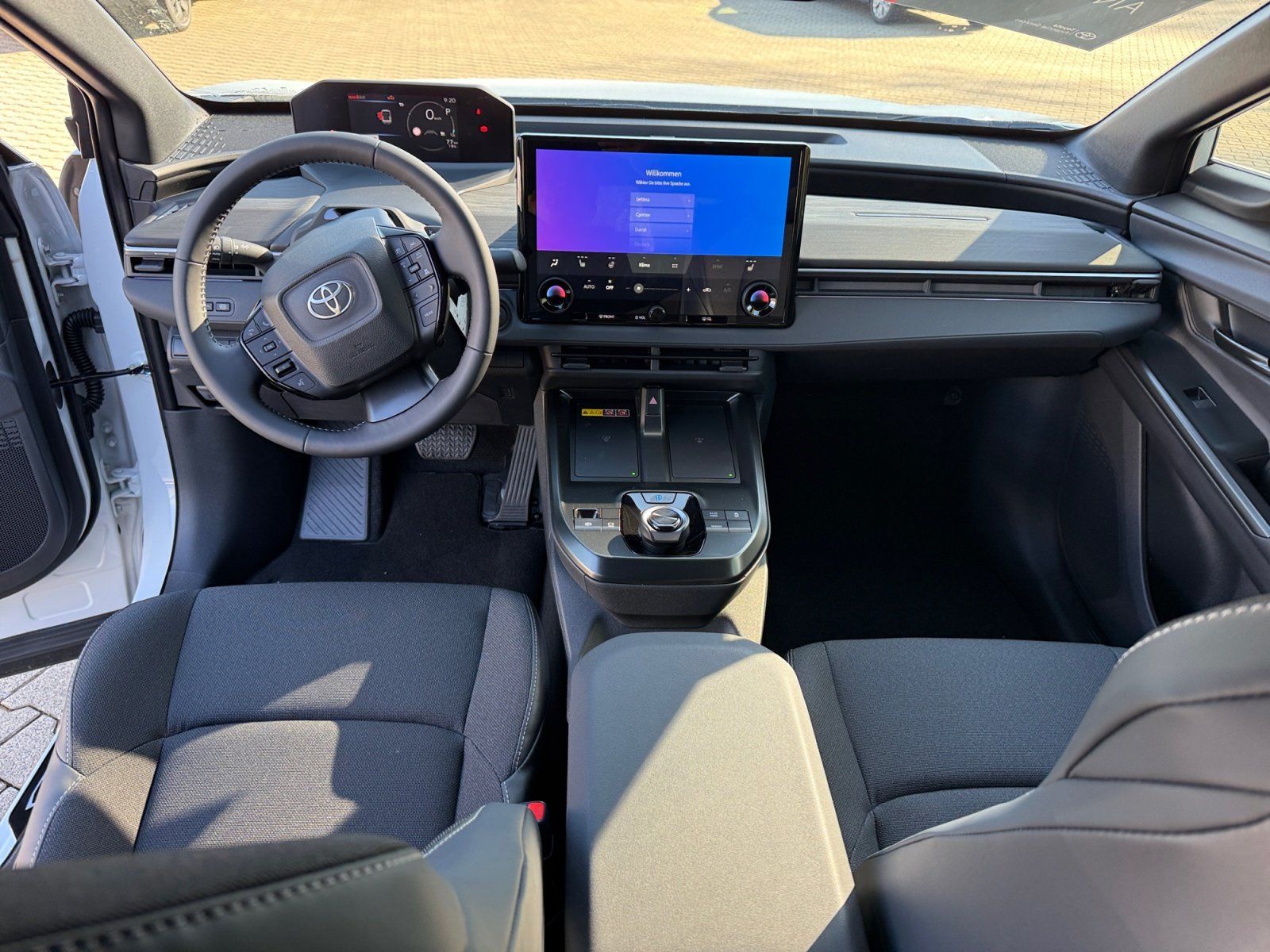 Toyota C-HR - Bild 11