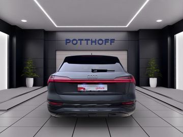 Audi Q8 e-tron - 4