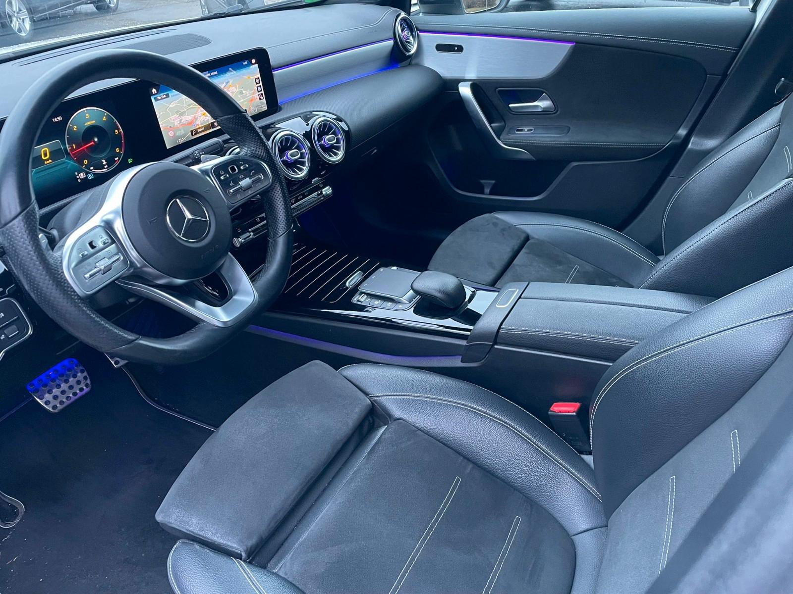 Mercedes-Benz A200d*AMG*NightPaket*Widescreen*Ambiente*