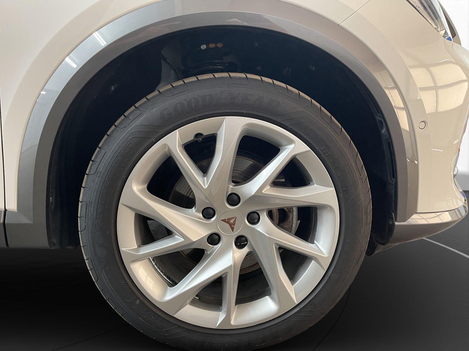 Cupra Formentor 1.5 TSI AHK LED LM 18" Navi PDC+RFK AC