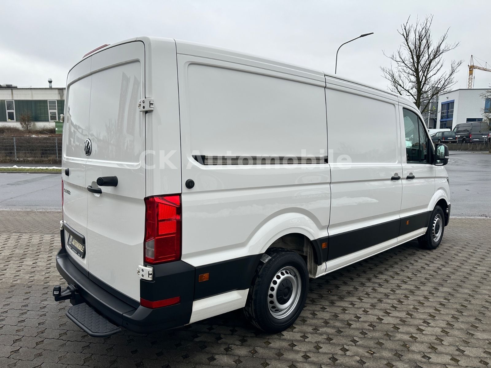 Fahrzeugabbildung Volkswagen Crafter Kasten 35 FWD 2.0TDI/Klima/Navi/SHZ/AHK