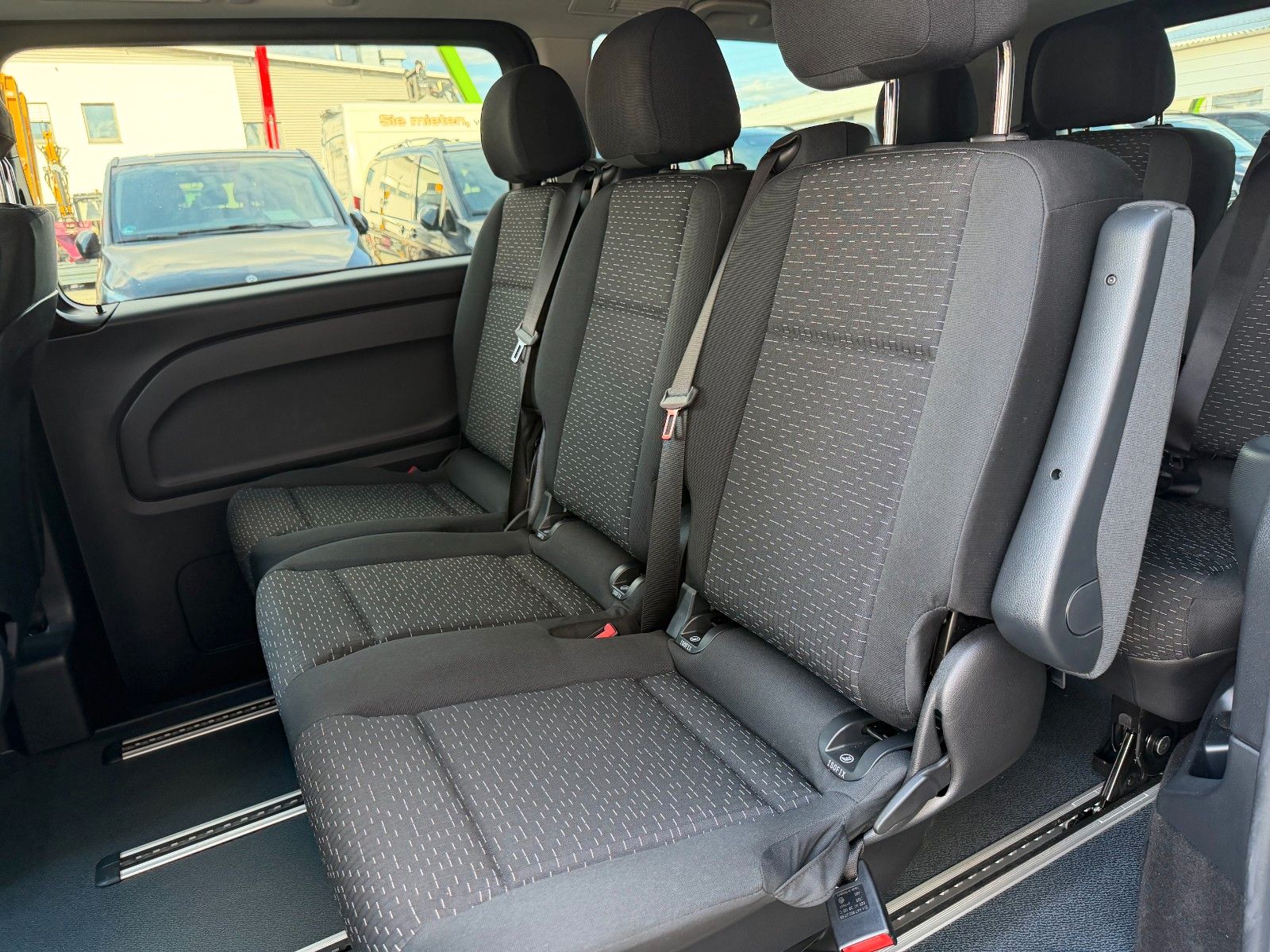 Fahrzeugabbildung Mercedes-Benz Vito 116 CDI 9G Tourer AHK2,5to Navi