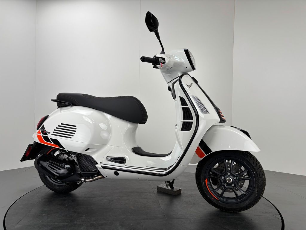 Fahrzeugabbildung Vespa GTS 125 SuperSport E5+ *NEUFAHRZEUG*