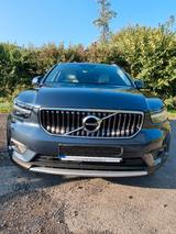 Volvo XC40 T4 AWD Inscription Automatik Volvogarantie - blaue Volvo XC40