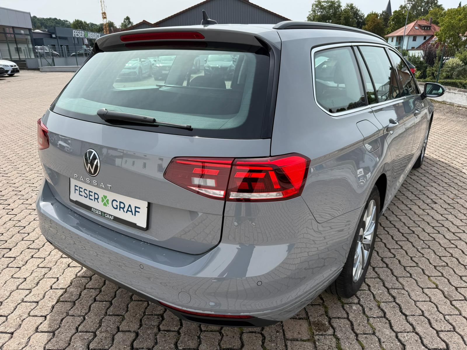 Volkswagen Passat Var. Business 2.0 TSI DSG AHK ACC APP NAV, миниатюра 6