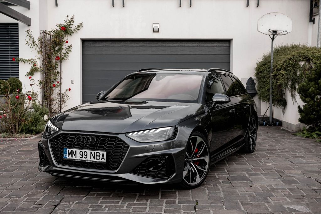 Audi RS4