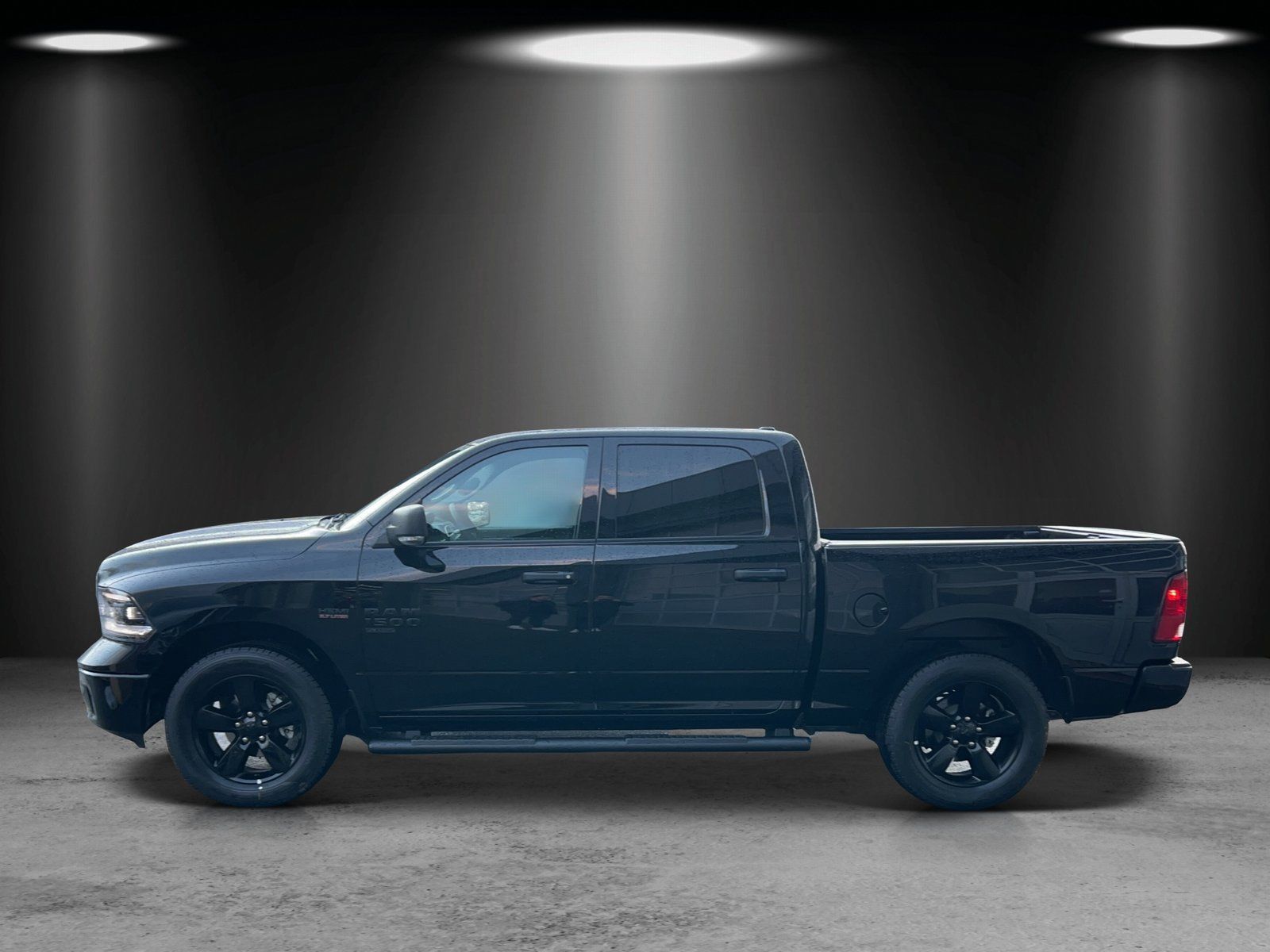 Fahrzeugabbildung Dodge RAM 1500 Crew Cab Classic Black LPG/LED/AHK 3500