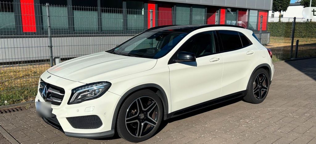 Image of Mercedes-Benz GLA 250