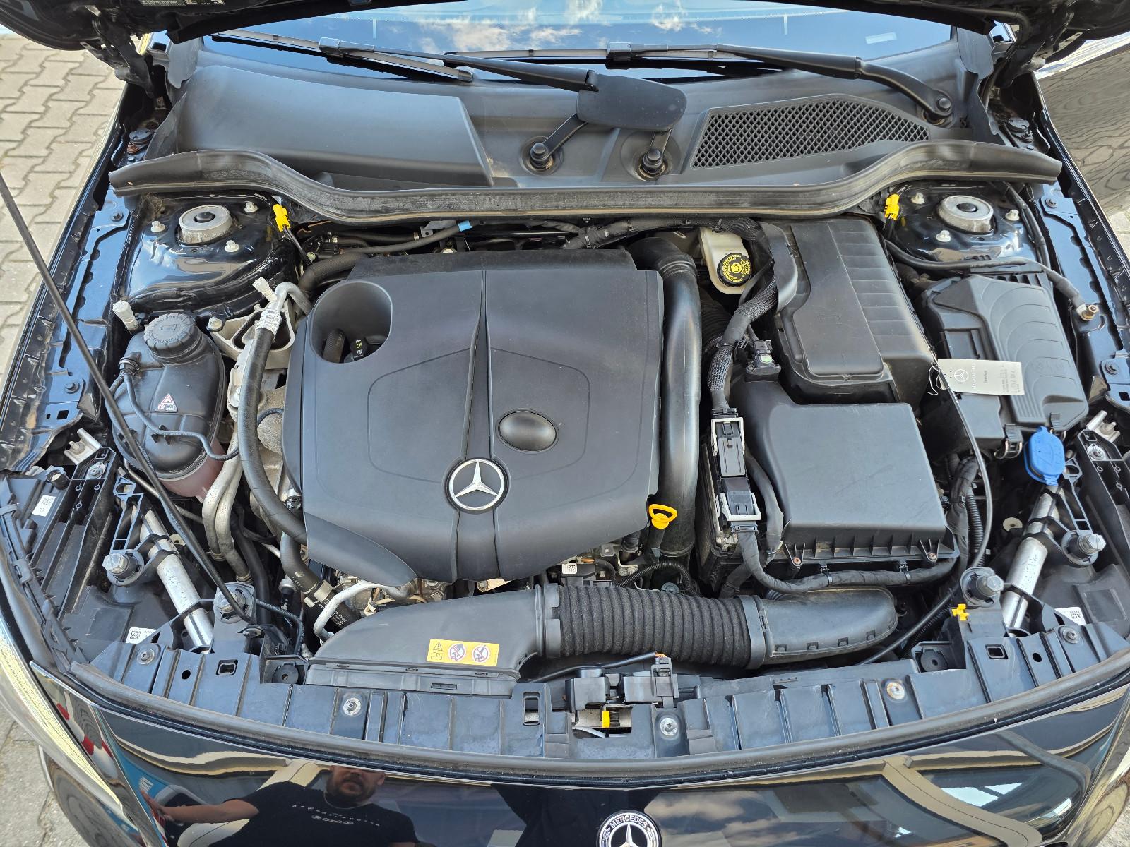 Mercedes-Benz GLA 200 CDI / d AMG Line