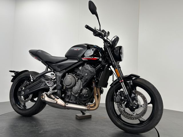 Triumph TRIDENT 660 E5+ *TOP-ZUSTAND *QUICKSHIFTER