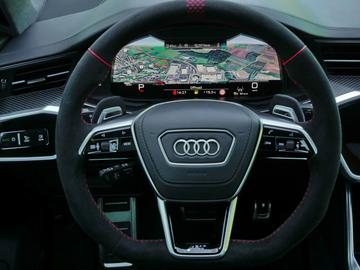 2025 AUDI RS6 photo 9