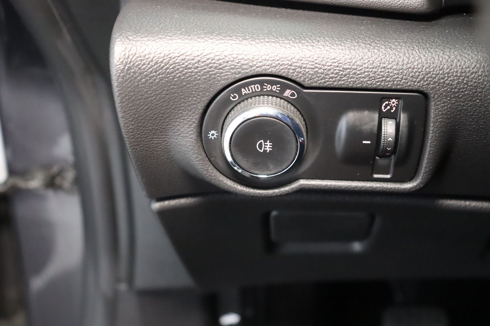Fahrzeugabbildung Opel Astra J 1.6 Turbo Innovation * 1. Hd. * wenig Km