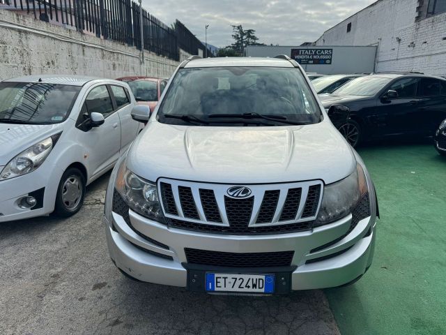 Jiný Mahindra XUV500 2.2 diesel 7 posti