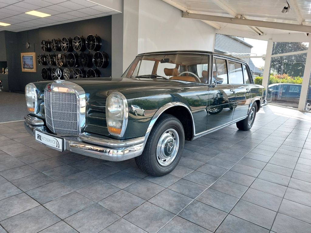 Mercedes-Benz 600