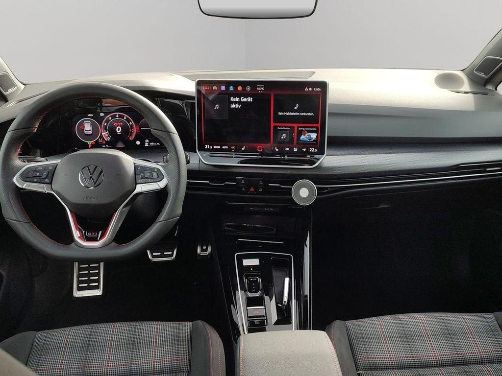 Volkswagen Golf 11