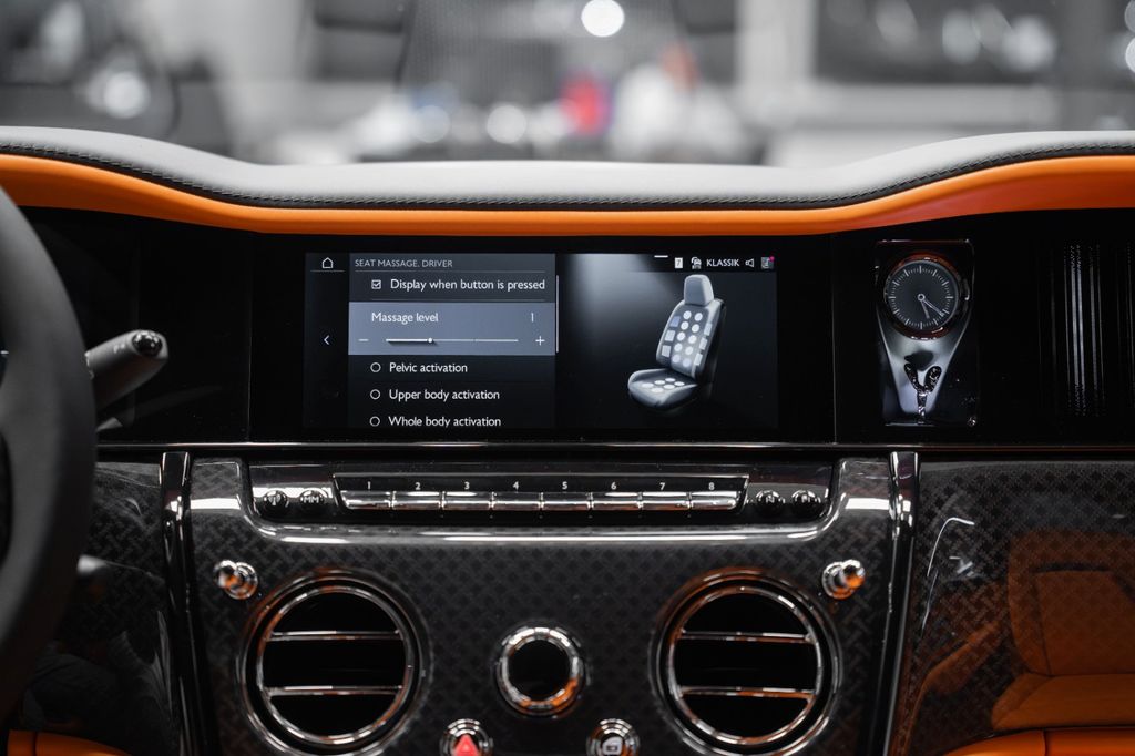 Cullinan BLACK BADGE 2026 GREY/ORANGE STARLIGHT - Bild 15