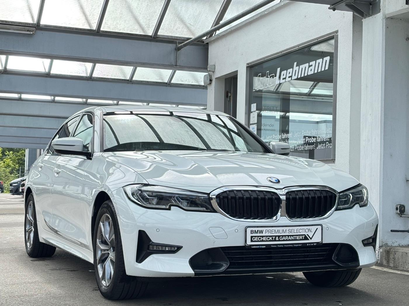 BMW 320i Lim. Sport Line AHK/LASER 2 JAHRE GARANTIE