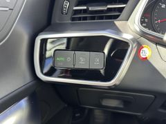 Fahrzeugabbildung Audi A6 Avant 40 TDI S-Line AHK*LED*ACC*BEHZ.SCHEIBE