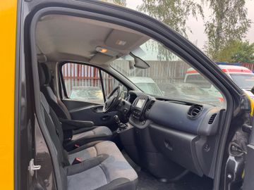 Opel Vivaro - 8