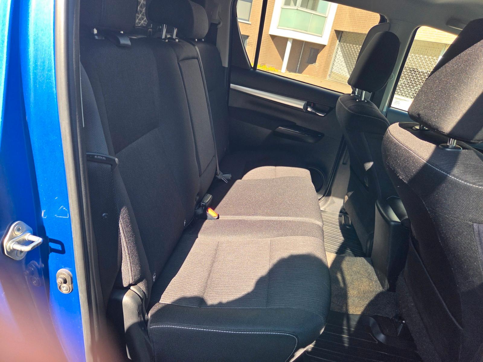 Toyota Hilux Double Cabine 2.4D 150ch - 1 ère main - Hardtop - Carnet entretien - Sièges chauffants